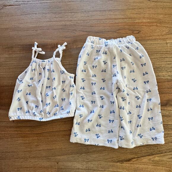 Old Navy 2 Piece Set - Size 2T - Picture 4 of 4